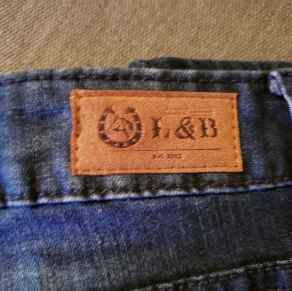 L&B plus size distressed jeans - Picture 5 of 7